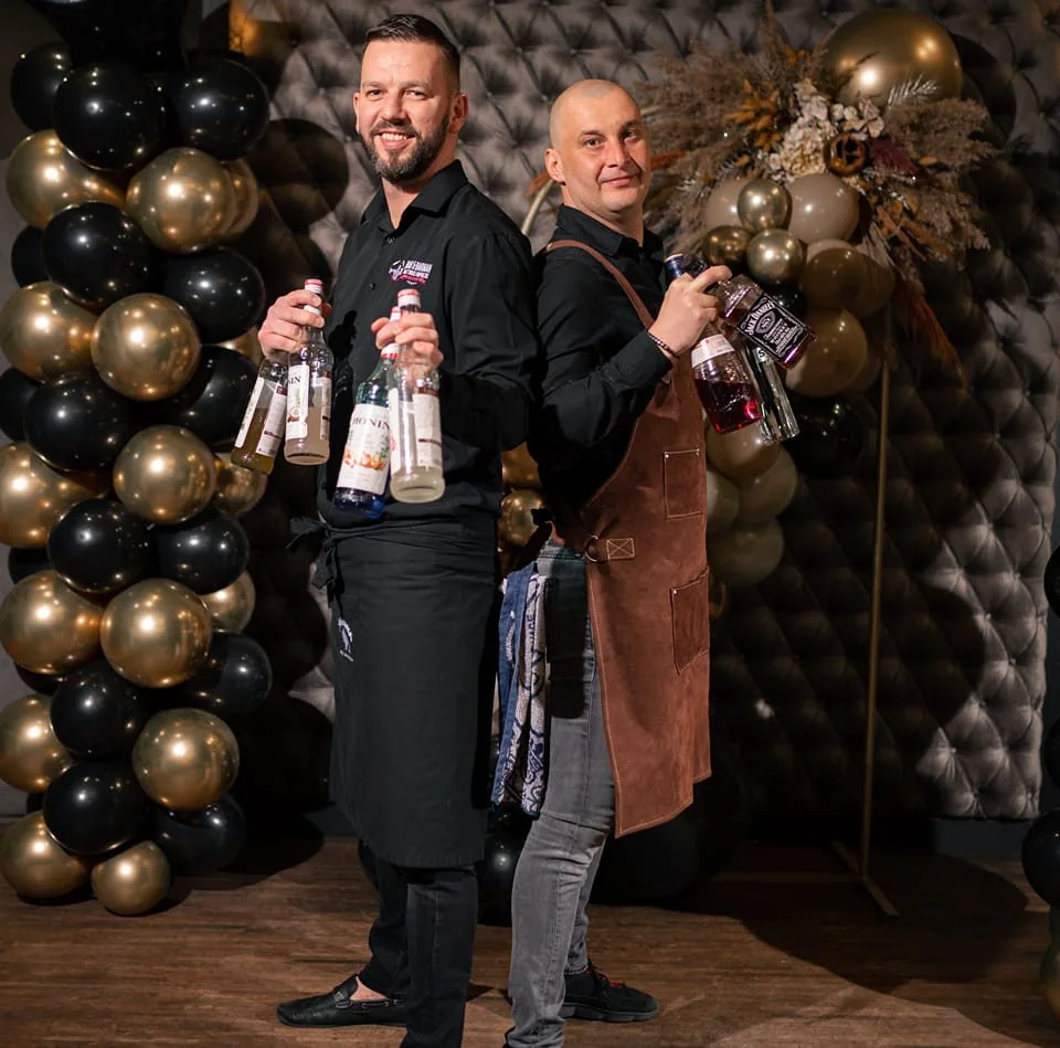 Barmani Bar & Barman Duszek podczas obsługi wydarzenia